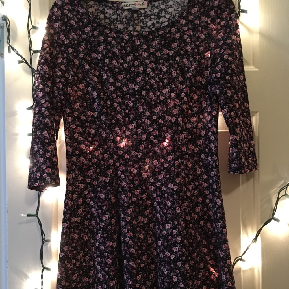 ❌SOLD❌5/$20 Floral print skater dress🌷